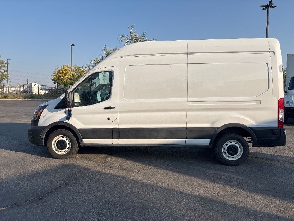 Cargo Van (Panel Van)-Light and Medium Duty Trucks-Ford-2023-Transit 250-West Valley City-UT-67,770\n\t\tmiles-$ 44,000 - Image 4