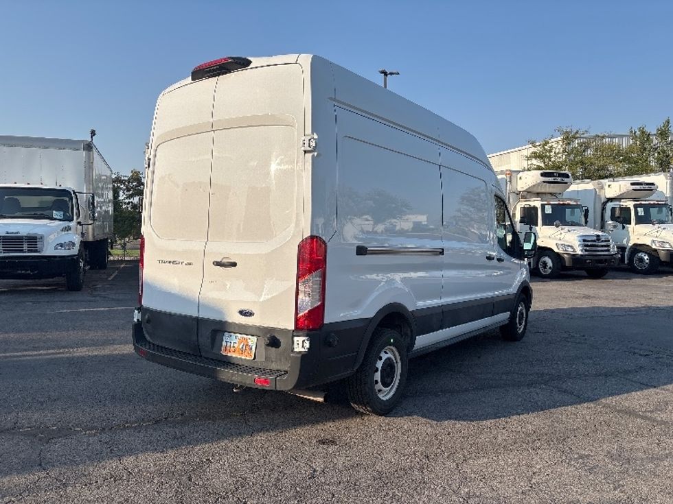Cargo Van (Panel Van)-Light and Medium Duty Trucks-Ford-2023-Transit 250-West Valley City-UT-67,770\n\t\tmiles-$ 44,000 - Image 12