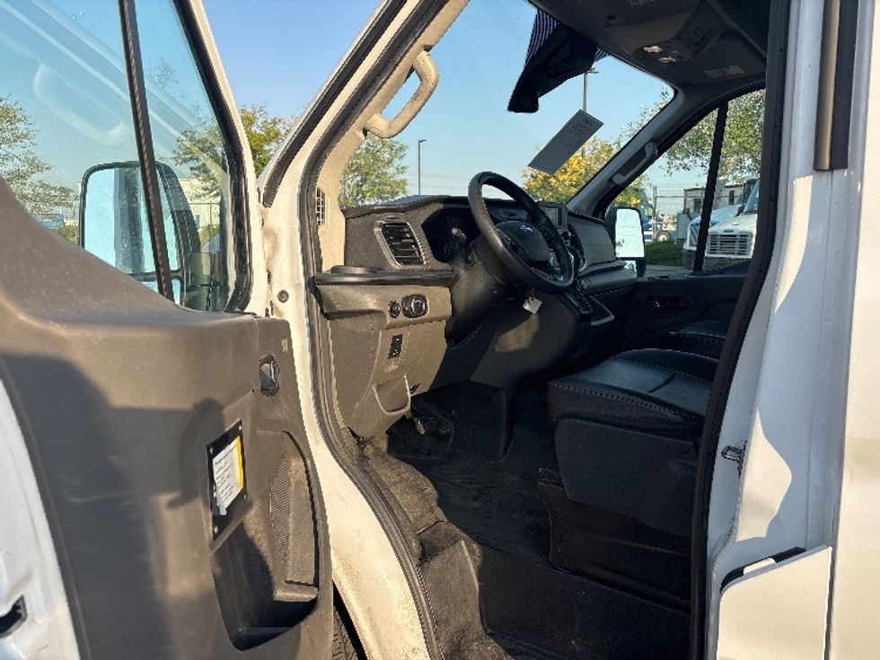 Cargo Van (Panel Van)-Light and Medium Duty Trucks-Ford-2023-Transit 250-West Valley City-UT-67,770\n\t\tmiles-$ 44,000 - Image 15