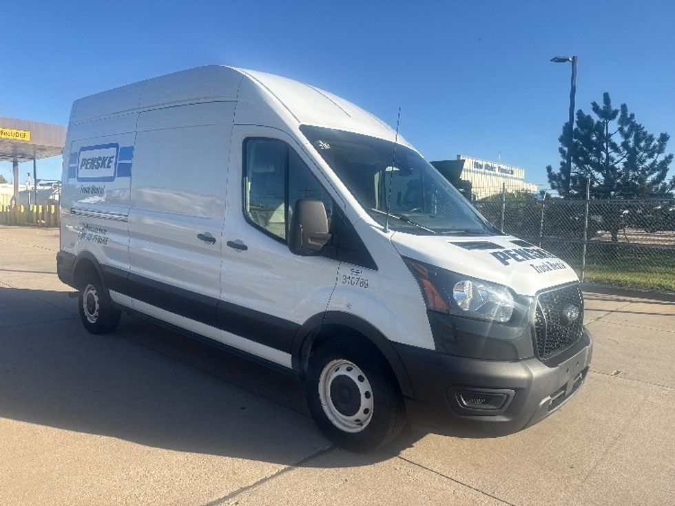 Cargo Van (Panel Van)-Light and Medium Duty Trucks-Ford-2023-Transit 250-Wichita-KS-103,545\n\t\tmiles-$ 36,250 - Image 1