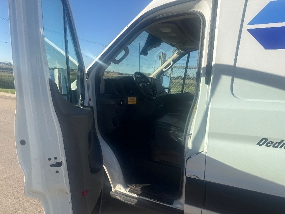 Cargo Van (Panel Van)-Light and Medium Duty Trucks-Ford-2023-Transit 250-Wichita-KS-103,545\n\t\tmiles-$ 36,250 - Image 15