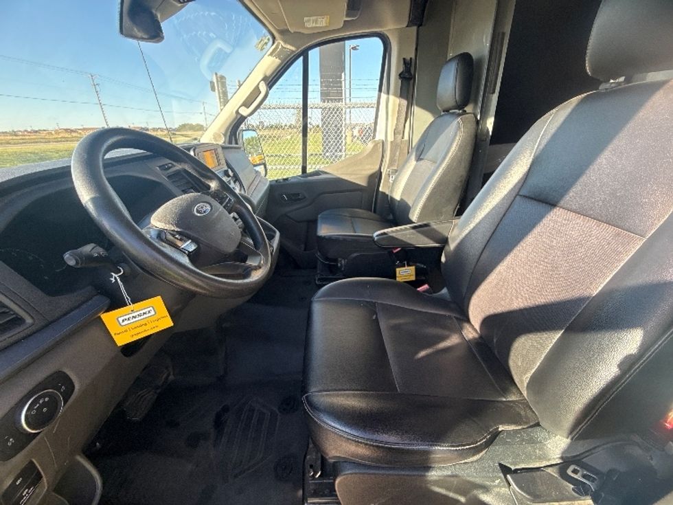 Cargo Van (Panel Van)-Light and Medium Duty Trucks-Ford-2023-Transit 250-Wichita-KS-103,545\n\t\tmiles-$ 36,250 - Image 16