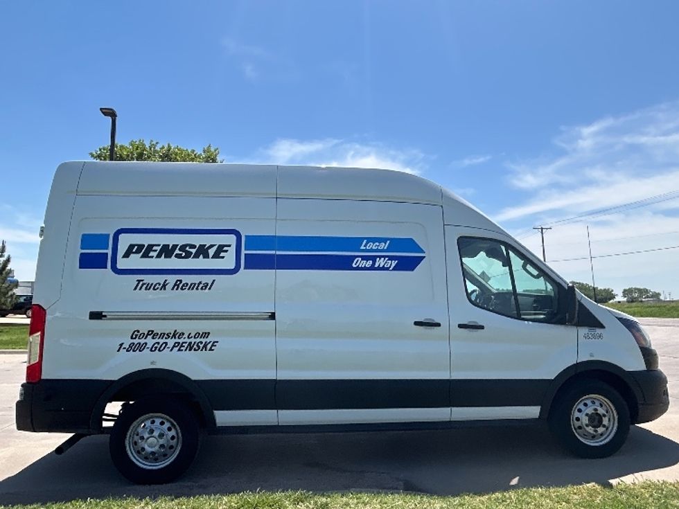 Cargo Van (Panel Van)-Light and Medium Duty Trucks-Ford-2023-Transit 250-Wichita-KS-51,556\n\t\tmiles-$ 50,750 - Image 15