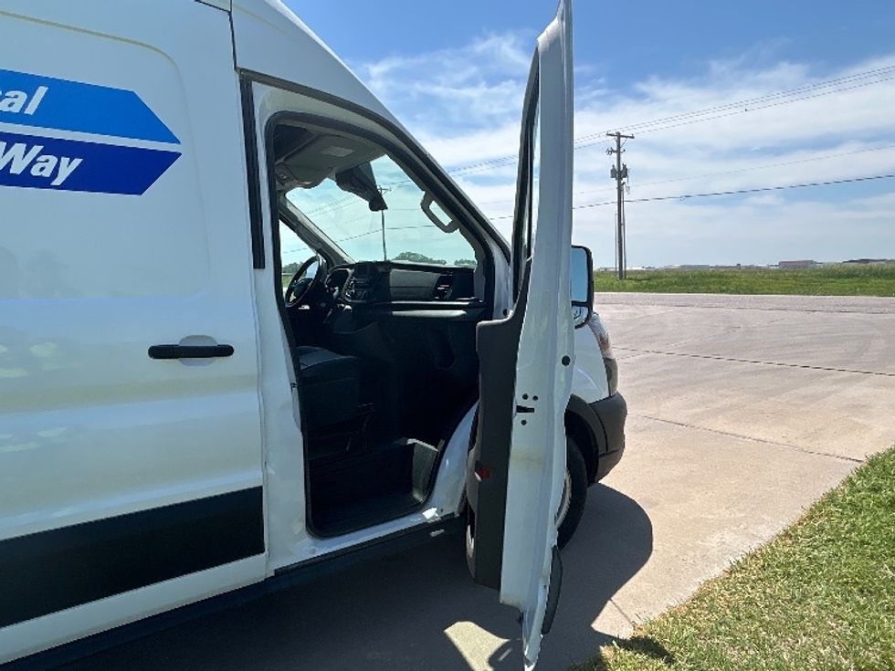 Cargo Van (Panel Van)-Light and Medium Duty Trucks-Ford-2023-Transit 250-Wichita-KS-51,556\n\t\tmiles-$ 50,750 - Image 20
