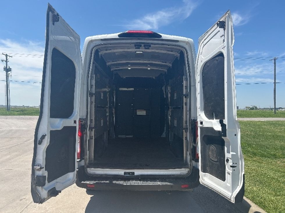 Cargo Van (Panel Van)-Light and Medium Duty Trucks-Ford-2023-Transit 250-Wichita-KS-51,556\n\t\tmiles-$ 50,750 - Image 8