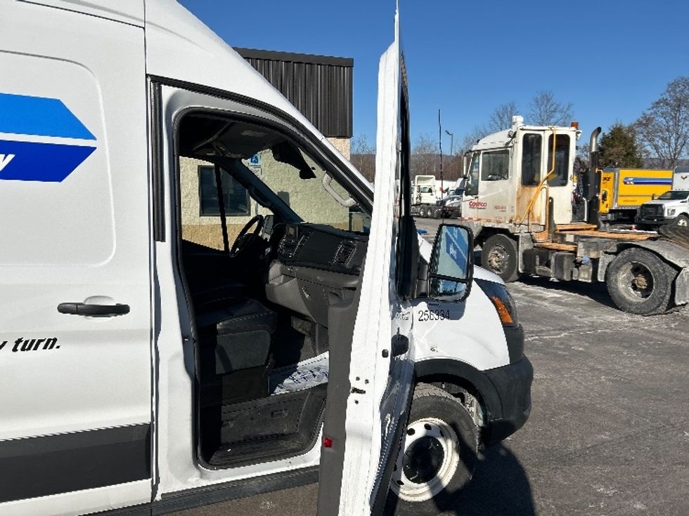 Cargo Van (Panel Van)-Light and Medium Duty Trucks-Ford-2023-Transit 250-Wilkes Barre-PA-65,831\n\t\tmiles-$ 52,250 - Image 18