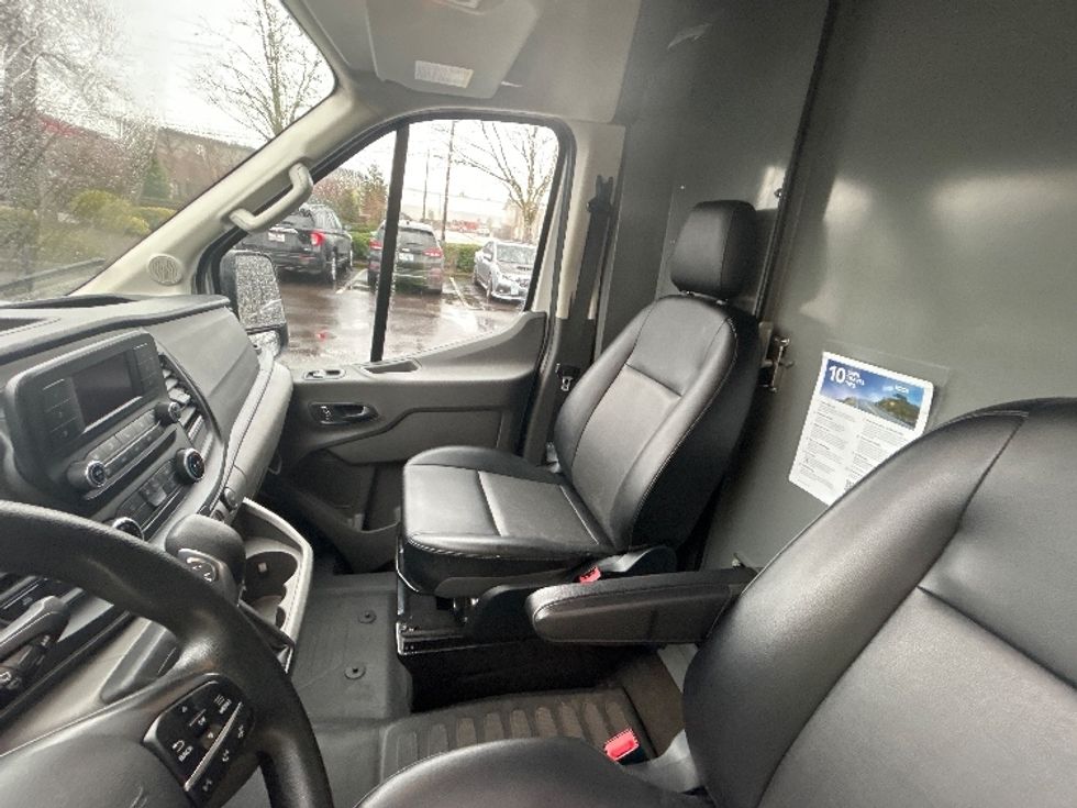 Cargo Van (Panel Van)-Light and Medium Duty Trucks-Ford-2023-Transit 250-Wilsonville-OR-31,118\n\t\tmiles-$ 53,750 - Image 18