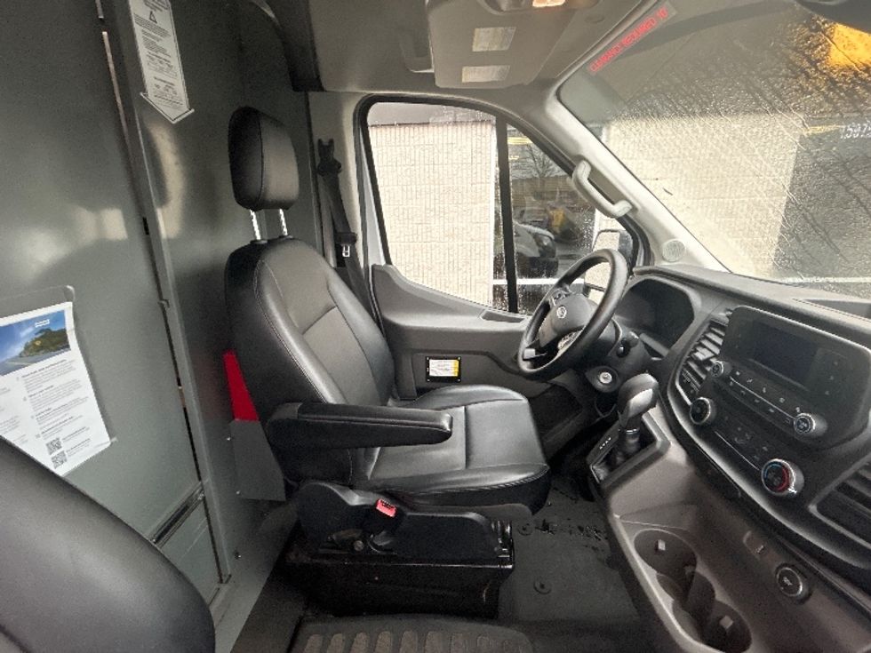 Cargo Van (Panel Van)-Light and Medium Duty Trucks-Ford-2023-Transit 250-Wilsonville-OR-31,118\n\t\tmiles-$ 53,750 - Image 21