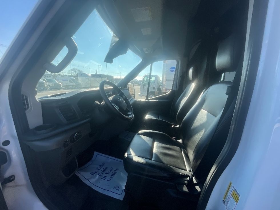 Cargo Van (Panel Van)-Light and Medium Duty Trucks-Ford-2023-Transit 250-Windsor-WI-30,567\n\t\tmiles-$ 61,500 - Image 14