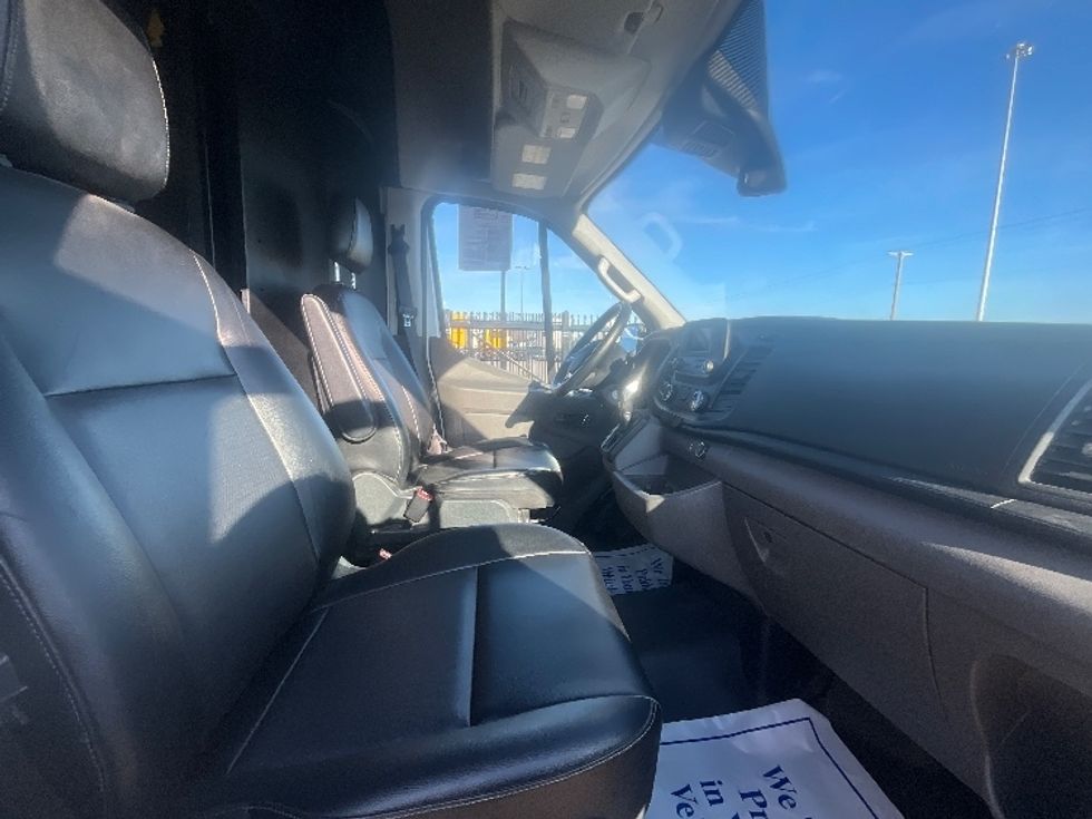 Cargo Van (Panel Van)-Light and Medium Duty Trucks-Ford-2023-Transit 250-Windsor-WI-30,567\n\t\tmiles-$ 61,500 - Image 20