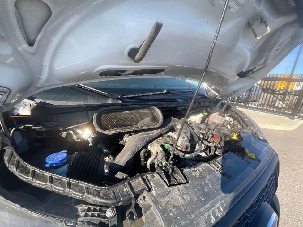 Cargo Van (Panel Van)-Light and Medium Duty Trucks-Ford-2023-Transit 250-Windsor-WI-30,567\n\t\tmiles-$ 61,500 - Image 21