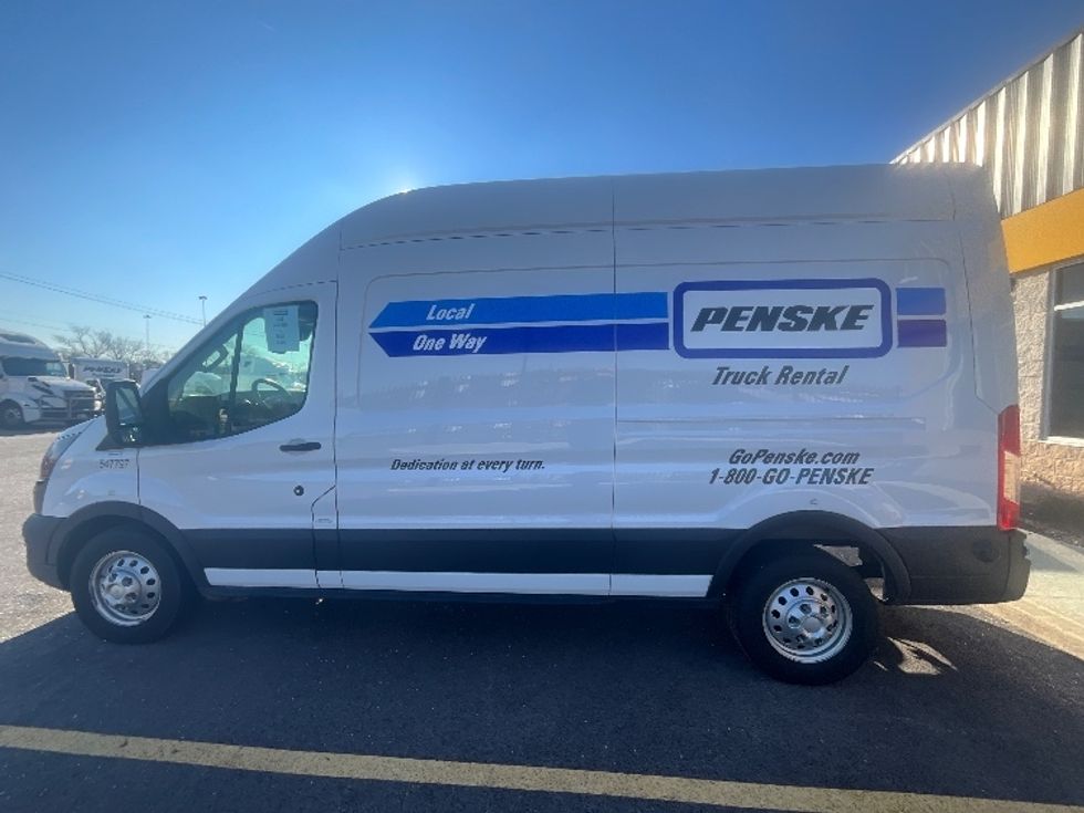 Cargo Van (Panel Van)-Light and Medium Duty Trucks-Ford-2023-Transit 250-Windsor-WI-30,567\n\t\tmiles-$ 61,500 - Image 4