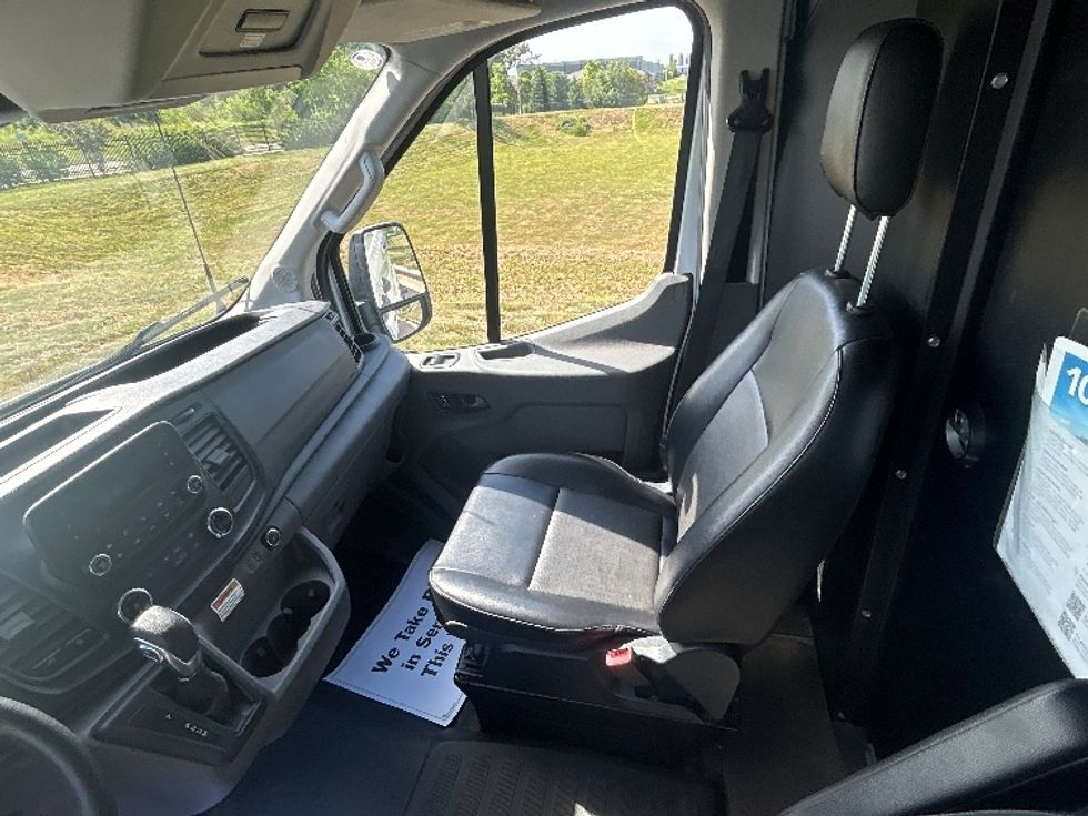 Cargo Van (Panel Van)-Light and Medium Duty Trucks-Ford-2023-Transit 250-Windsor-WI-41,558\n\t\tmiles-$ 50,250 - Image 15