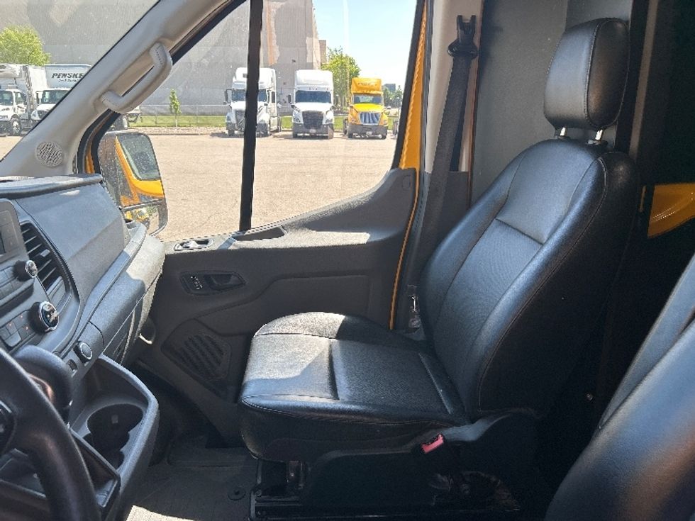 Cargo Van (Panel Van)-Light and Medium Duty Trucks-Ford-2023-Transit 250-Windsor-WI-79,675\n\t\tmiles-$ 42,500 - Image 17
