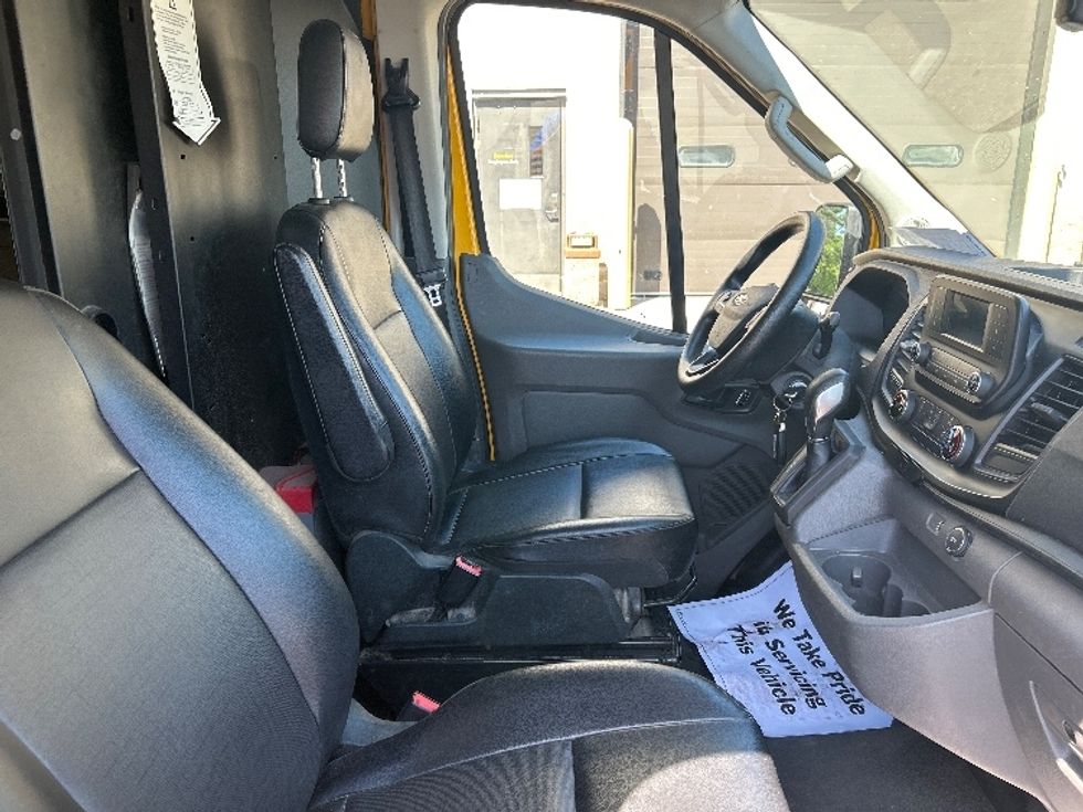 Cargo Van (Panel Van)-Light and Medium Duty Trucks-Ford-2023-Transit 250-Windsor-WI-79,675\n\t\tmiles-$ 42,500 - Image 20