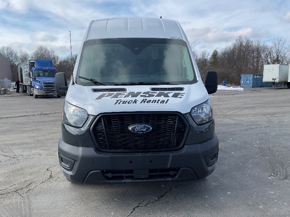 Cargo Van (Panel Van)-Light and Medium Duty Trucks-Ford-2023-Transit 250-Zelienople-PA-124,034\n\t\tmiles-$ 38,750 - Image 2