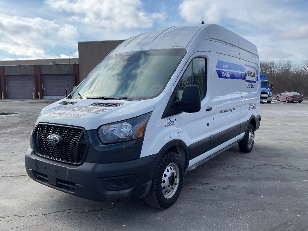 Cargo Van (Panel Van)-Light and Medium Duty Trucks-Ford-2023-Transit 250-Zelienople-PA-124,034\n\t\tmiles-$ 38,750 - Image 3