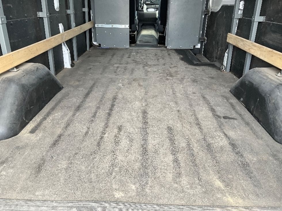 Cargo Van (Panel Van)-Light and Medium Duty Trucks-Ford-2023-Transit 250-Zelienople-PA-124,034\n\t\tmiles-$ 38,750 - Image 8