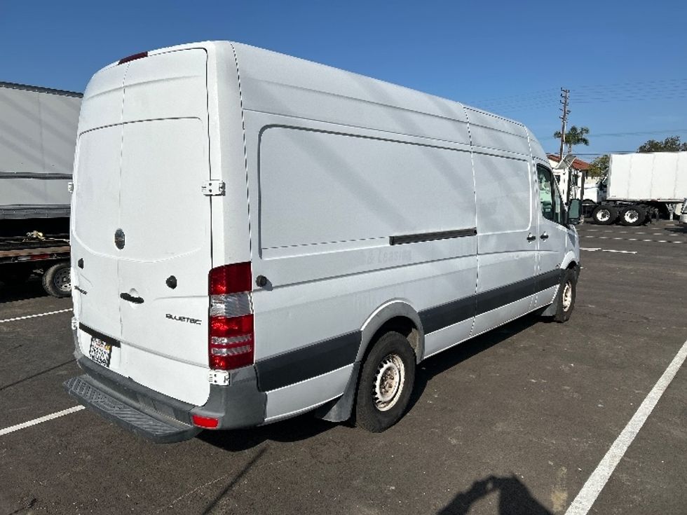 Cargo Van (Panel Van)-Light and Medium Duty Trucks-Freightliner-2015-Sprinter-Ventura-CA-198,780\n\t\tmiles-$ 16,500 - Image 12