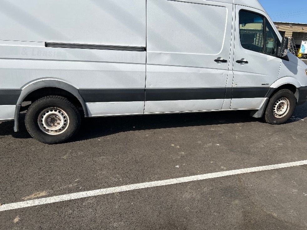 Cargo Van (Panel Van)-Light and Medium Duty Trucks-Freightliner-2015-Sprinter-Ventura-CA-198,780\n\t\tmiles-$ 16,500 - Image 13