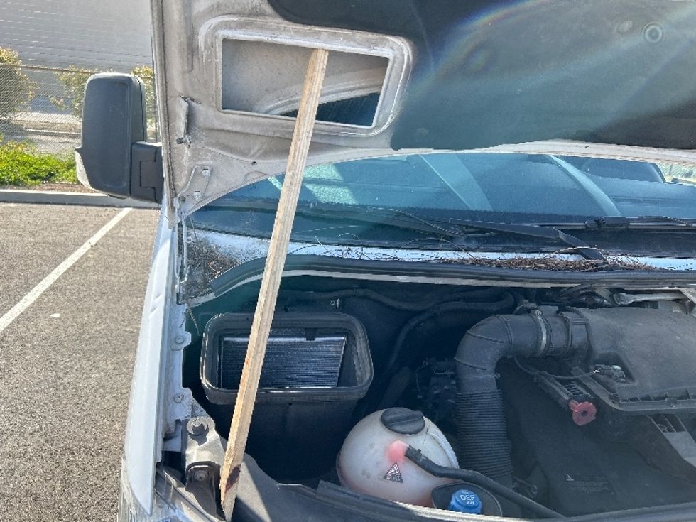 Cargo Van (Panel Van)-Light and Medium Duty Trucks-Freightliner-2015-Sprinter-Ventura-CA-198,780\n\t\tmiles-$ 16,500 - Image 24