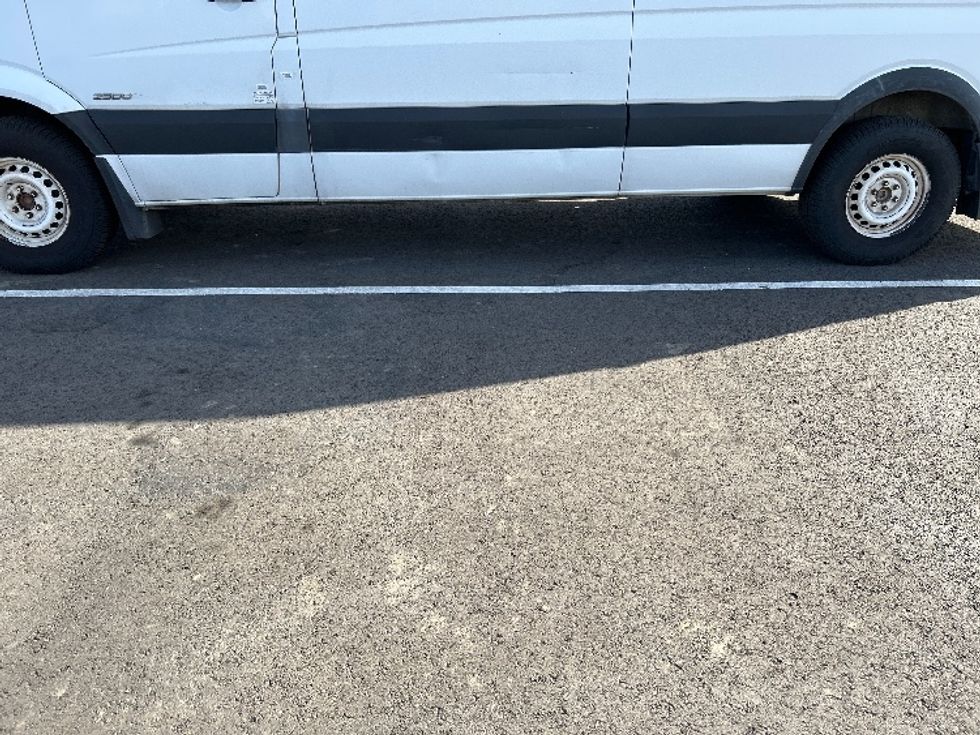 Cargo Van (Panel Van)-Light and Medium Duty Trucks-Freightliner-2015-Sprinter-Ventura-CA-198,780\n\t\tmiles-$ 16,500 - Image 5