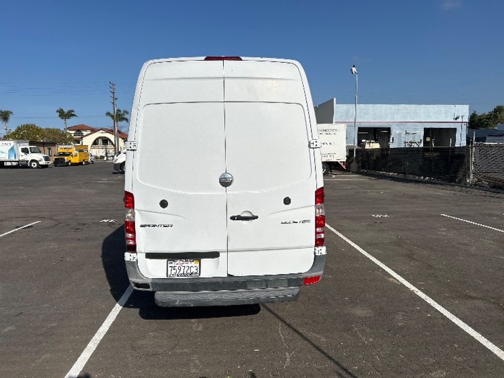 Cargo Van (Panel Van)-Light and Medium Duty Trucks-Freightliner-2015-Sprinter-Ventura-CA-198,780\n\t\tmiles-$ 16,500 - Image 7