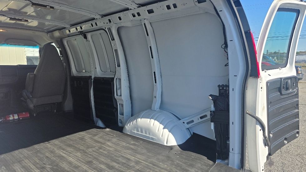 Cargo Van (Panel Van)-Light and Medium Duty Trucks-GMC-2018-Savana G23405-Milford-DE-7,174\n\t\tmiles-$ 29,250 - Image 11
