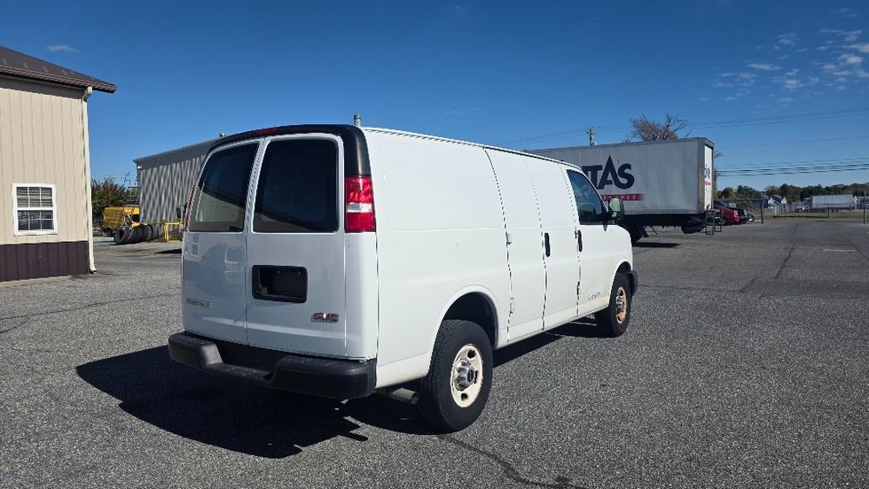 Cargo Van (Panel Van)-Light and Medium Duty Trucks-GMC-2018-Savana G23405-Milford-DE-7,174\n\t\tmiles-$ 29,250 - Image 12