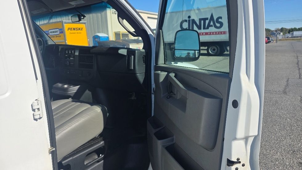 Cargo Van (Panel Van)-Light and Medium Duty Trucks-GMC-2018-Savana G23405-Milford-DE-7,174\n\t\tmiles-$ 29,250 - Image 19