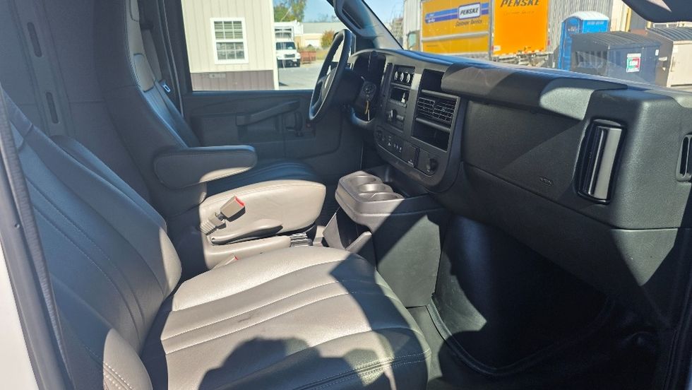 Cargo Van (Panel Van)-Light and Medium Duty Trucks-GMC-2018-Savana G23405-Milford-DE-7,174\n\t\tmiles-$ 29,250 - Image 21