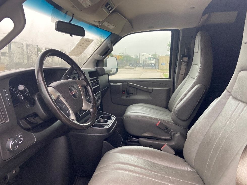 Cargo Van (Panel Van)-Light and Medium Duty Trucks-GMC-2018-Savana G23405-San Antonio-TX-52,340\n\t\tmiles-$ 24,250 - Image 17