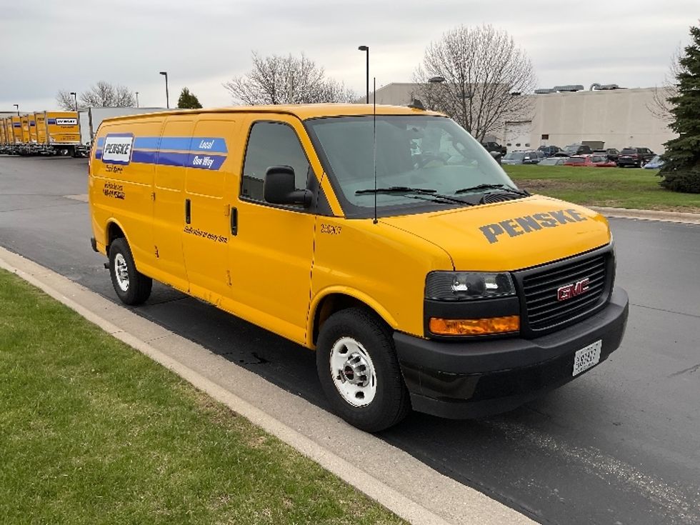 Used Cargo Vans for Sale in WI Penske Used Trucks