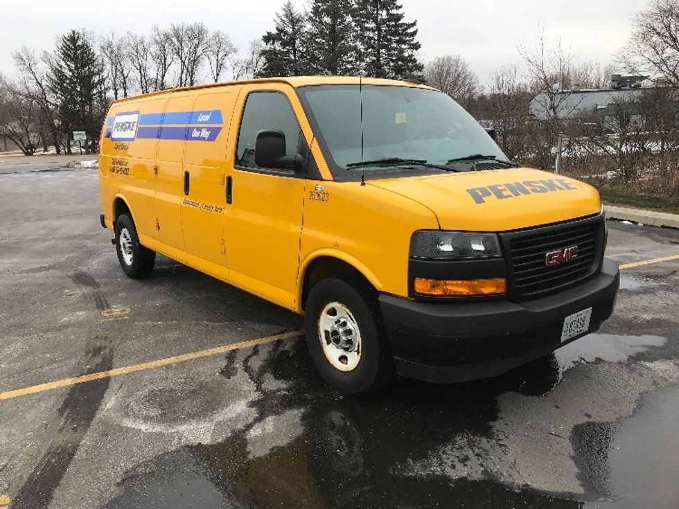 Used Cargo Vans for Sale in WI Penske Used Trucks