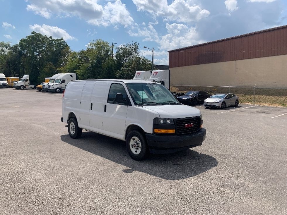 Cargo Van (Panel Van)-Light and Medium Duty Trucks-GMC-2019-Savana G23405-Nashville (Mount Juliet)-TN-154,103\n\t\tmiles-$ 18,500 - Image 1