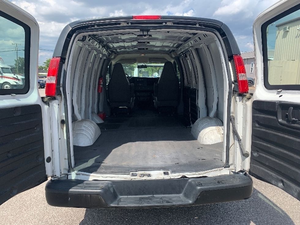 Cargo Van (Panel Van)-Light and Medium Duty Trucks-GMC-2019-Savana G23405-Nashville (Mount Juliet)-TN-154,103\n\t\tmiles-$ 18,500 - Image 8