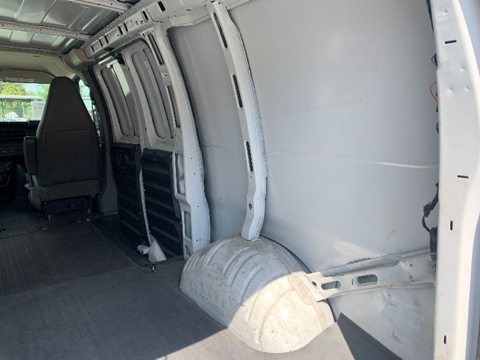 Cargo Van (Panel Van)-Light and Medium Duty Trucks-GMC-2019-Savana G23405-Nashville (Mount Juliet)-TN-154,103\n\t\tmiles-$ 18,500 - Image 11