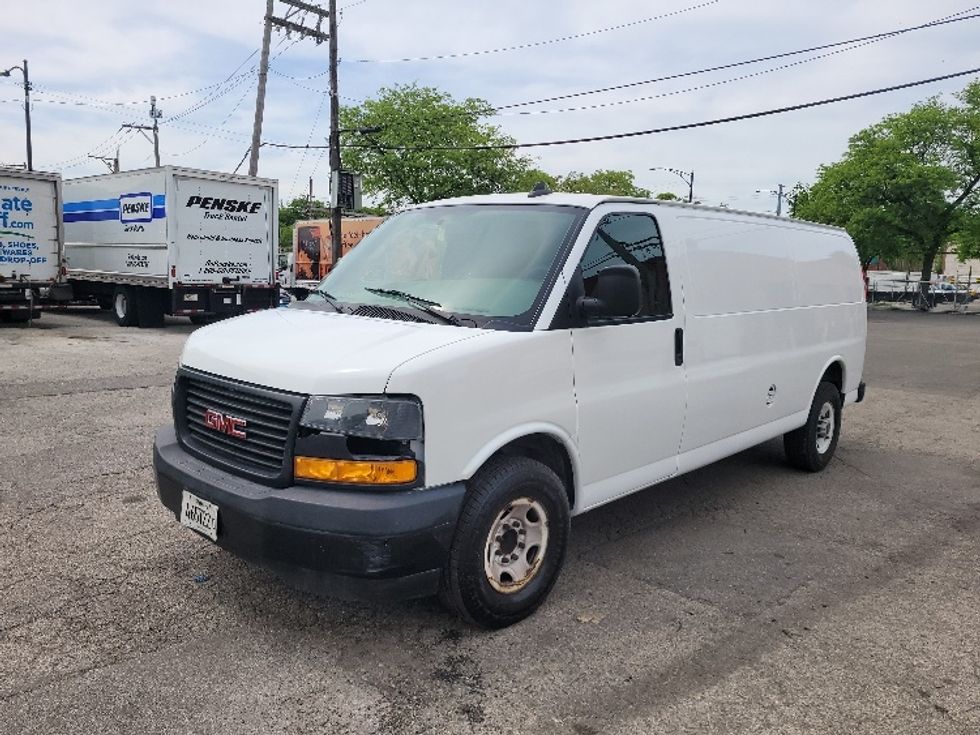Cargo Van (Panel Van)-Light and Medium Duty Trucks-GMC-2019-Savana G23705-Chicago (Melrose Park)-IL-116,442\n\t\tmiles-$ 26,500 - Image 3