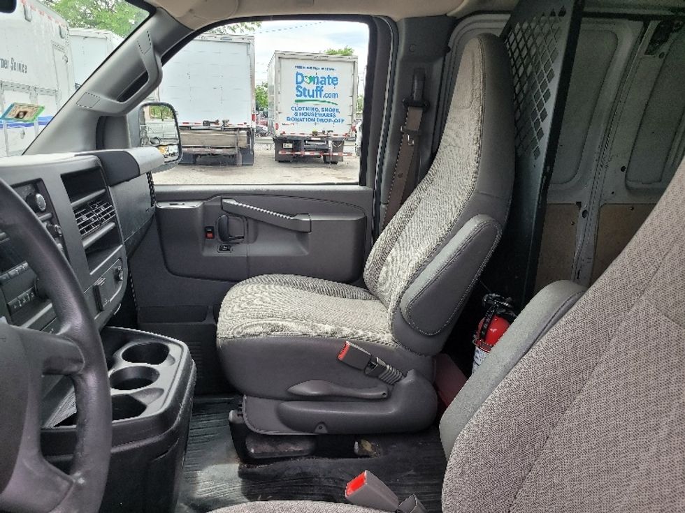 Cargo Van (Panel Van)-Light and Medium Duty Trucks-GMC-2019-Savana G23705-Chicago (Melrose Park)-IL-116,442\n\t\tmiles-$ 26,500 - Image 18