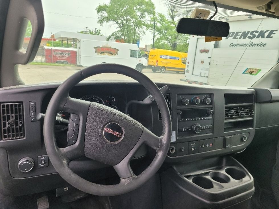 Cargo Van (Panel Van)-Light and Medium Duty Trucks-GMC-2019-Savana G23705-Chicago (Melrose Park)-IL-116,442\n\t\tmiles-$ 26,500 - Image 17