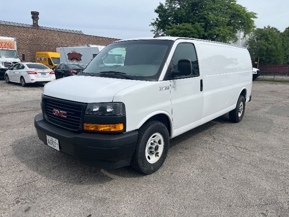 Cargo Van (Panel Van)-Light and Medium Duty Trucks-GMC-2019-Savana G23705-Chicago (Melrose Park)-IL-81,220\n\t\tmiles-$ 28,000 - Image 3