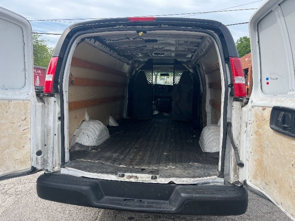 Cargo Van (Panel Van)-Light and Medium Duty Trucks-GMC-2019-Savana G23705-Chicago (Melrose Park)-IL-81,220\n\t\tmiles-$ 28,000 - Image 9