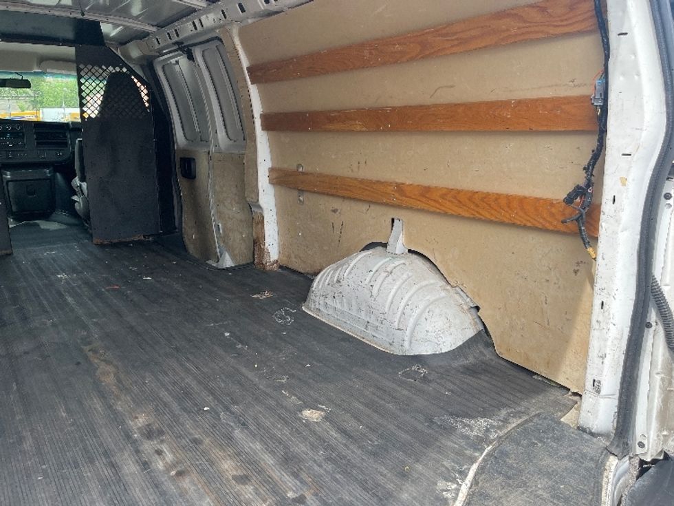 Cargo Van (Panel Van)-Light and Medium Duty Trucks-GMC-2019-Savana G23705-Chicago (Melrose Park)-IL-81,220\n\t\tmiles-$ 28,000 - Image 12