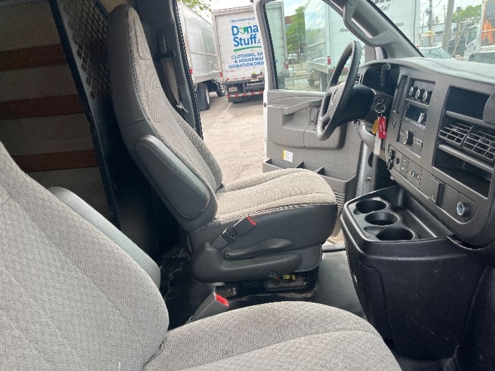 Cargo Van (Panel Van)-Light and Medium Duty Trucks-GMC-2019-Savana G23705-Chicago (Melrose Park)-IL-81,220\n\t\tmiles-$ 28,000 - Image 22