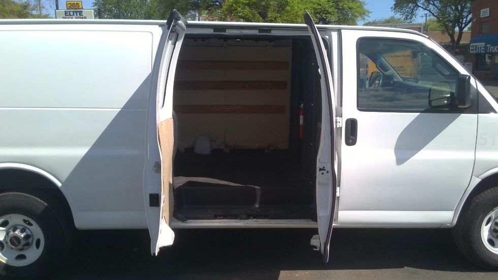 Cargo Van (Panel Van)-Light and Medium Duty Trucks-GMC-2019-Savana G23705-La Porte-IN-71,788\n\t\tmiles-$ 27,750 - Image 26