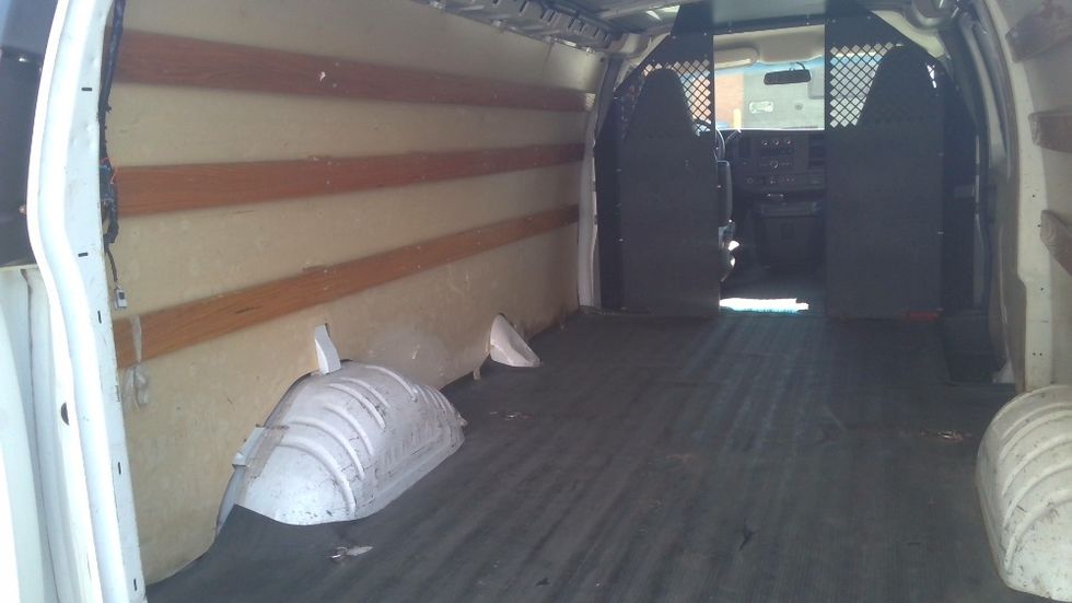 Cargo Van (Panel Van)-Light and Medium Duty Trucks-GMC-2019-Savana G23705-La Porte-IN-71,788\n\t\tmiles-$ 27,750 - Image 9
