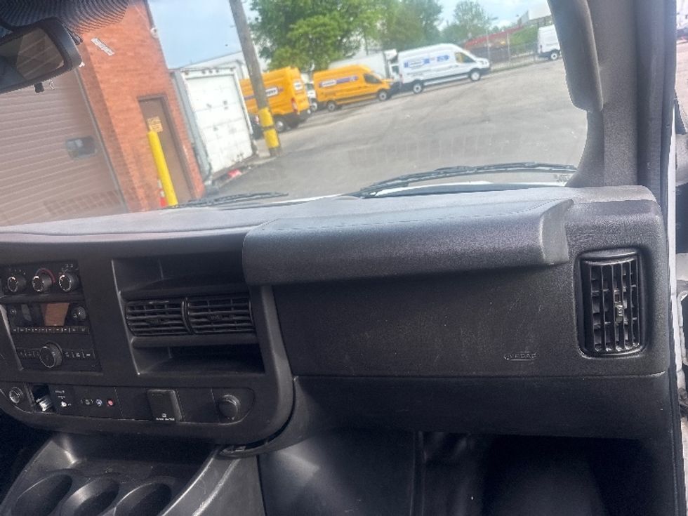 Cargo Van (Panel Van)-Light and Medium Duty Trucks-GMC-2019-Savana G23705-La Porte-IN-88,818\n\t\tmiles-$ 26,750 - Image 21