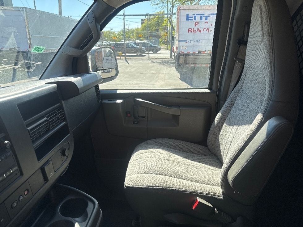 Cargo Van (Panel Van)-Light and Medium Duty Trucks-GMC-2019-Savana G23705-La Porte-IN-97,417\n\t\tmiles-$ 26,250 - Image 20