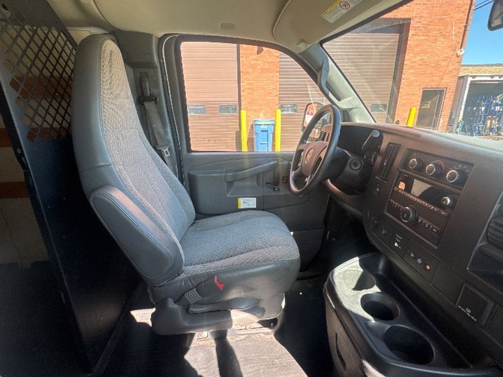Cargo Van (Panel Van)-Light and Medium Duty Trucks-GMC-2019-Savana G23705-La Porte-IN-97,417\n\t\tmiles-$ 26,250 - Image 22