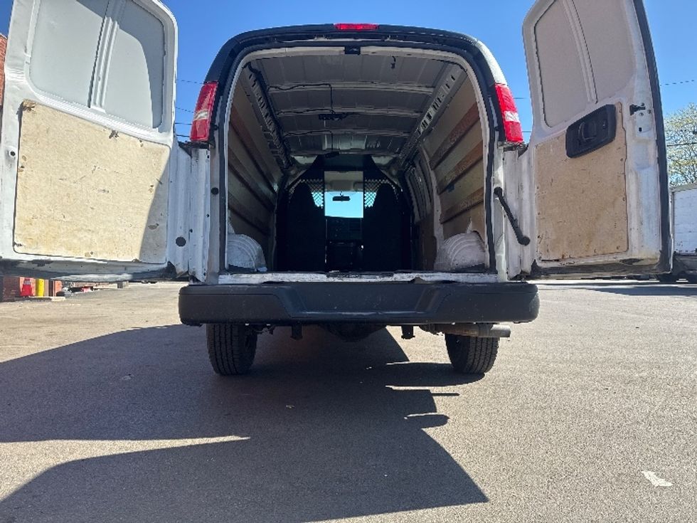 Cargo Van (Panel Van)-Light and Medium Duty Trucks-GMC-2019-Savana G23705-La Porte-IN-97,417\n\t\tmiles-$ 26,250 - Image 9
